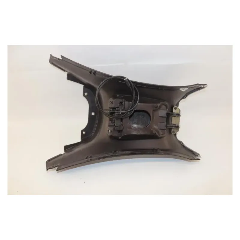 Cache carenage centrale marche pieds plancher PIAGGIO X8 125 2004 - 2007