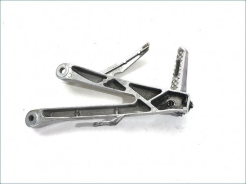 Platine et repose pieds arriere droit HONDA CBR 600 RR 2009-2012