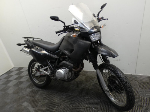 YAMAHA 600 XT
