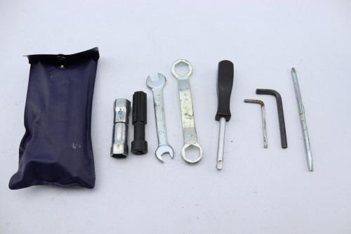 Trousse outil KYMCO 125 QUANNON 2007 - 2012