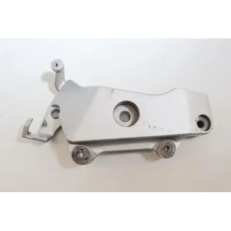 Support moteur droit HONDA CB 600 F HORNET 2005 - 2006