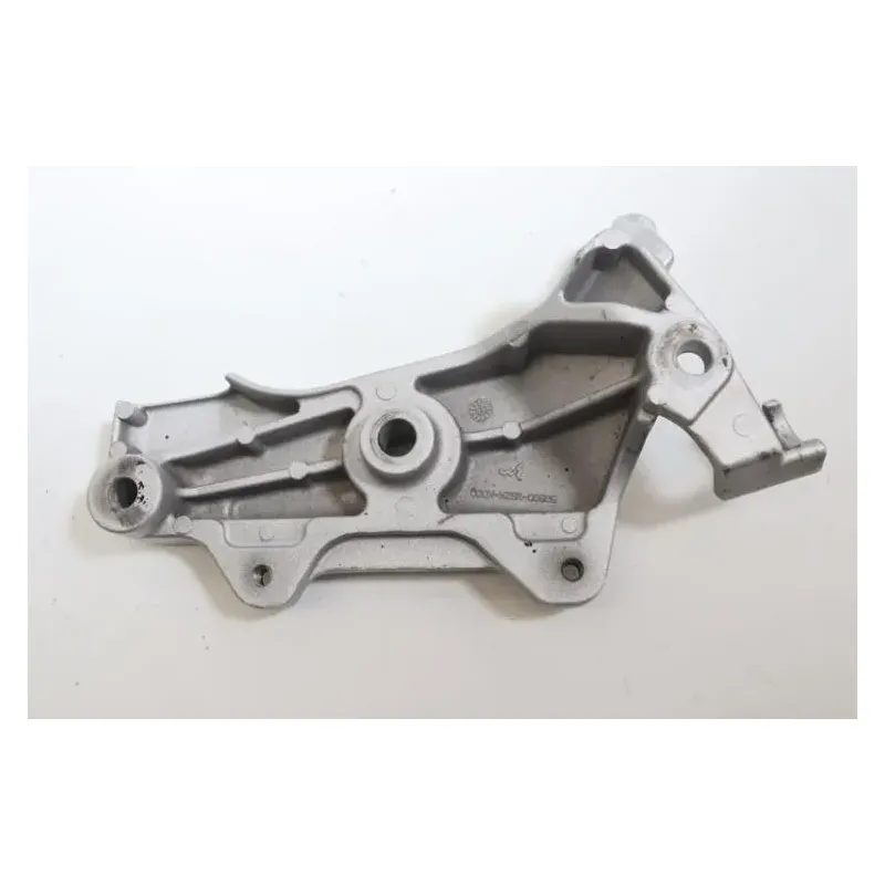 Support moteur droit HONDA CB 600 F HORNET 2005 - 2006