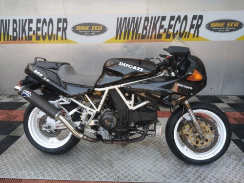 DUCATI 900 SS
