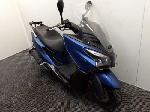KYMCO 125 XTOWN KYMCO X-TOWN CT