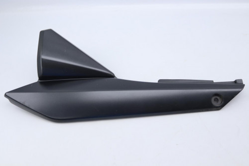 Demi flanc selle gauche SUZUKI 650 BANDIT S 2007 - 2008