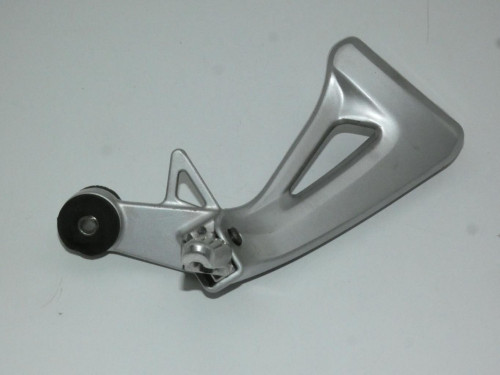 Platine arriere droite SUZUKI 650 SV N 1999 - 2002