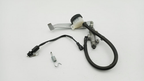 Maitre cylindre frein arriere KAWASAKI 650 ER6 N 2009 - 2011