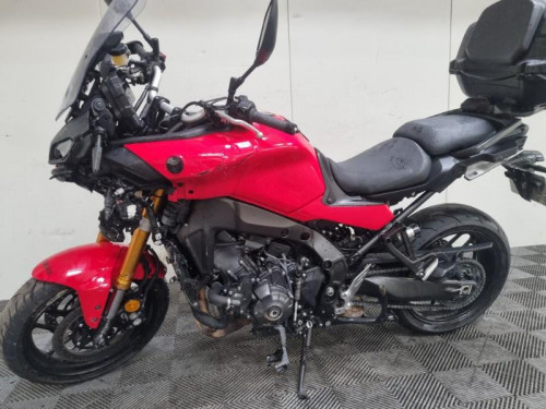 YAMAHA MT09 TRACER