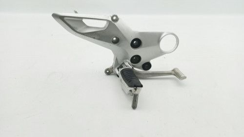 Platine avant droite SUZUKI 1300 GSX BKING 2007 - 2011