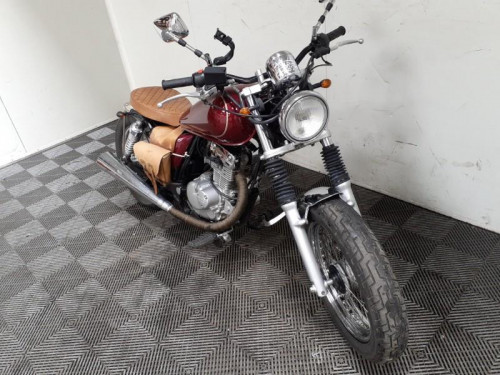 SUZUKI 125 INTRUDER
