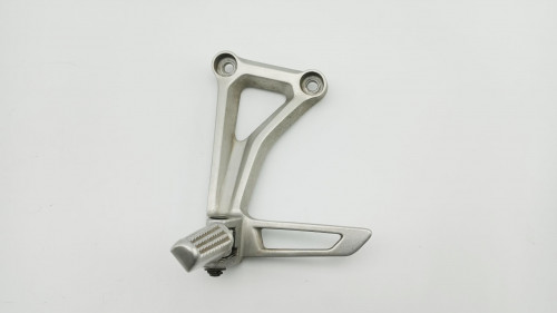 Platine arriere droite HONDA 650 CB F 2014 - 2016