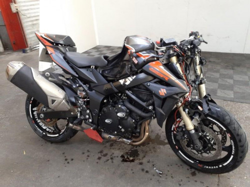 SUZUKI 750 GSR R
