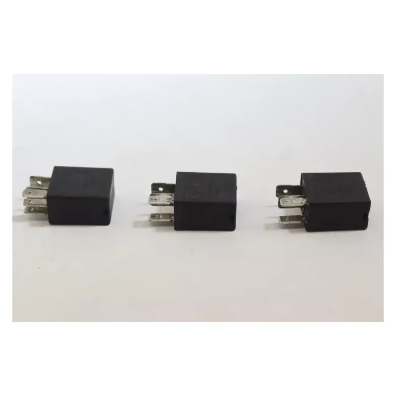 Relai PIAGGIO X10 125 2013 - 2015