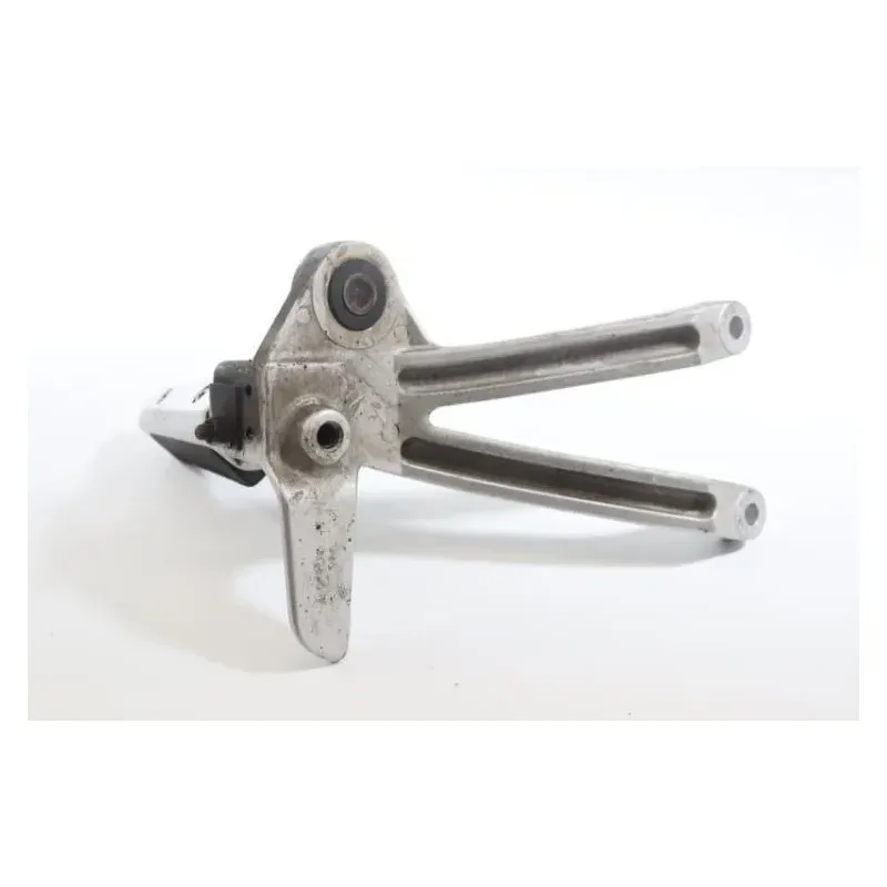Platine arriere droite SUZUKI VX 800 1990 - 1997