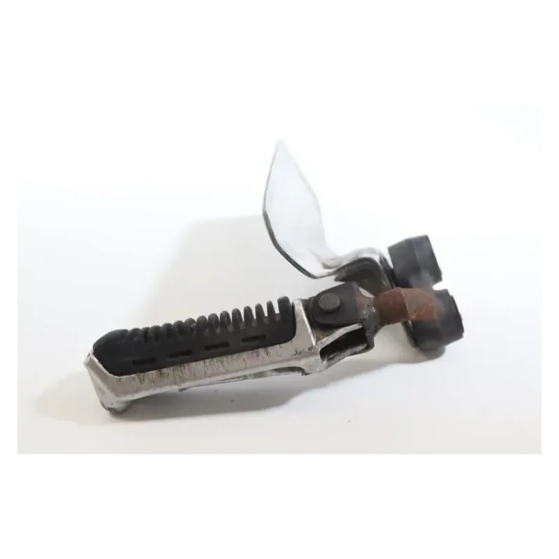 Repose pieds avant droit SUZUKI VX 800 1990 - 1997