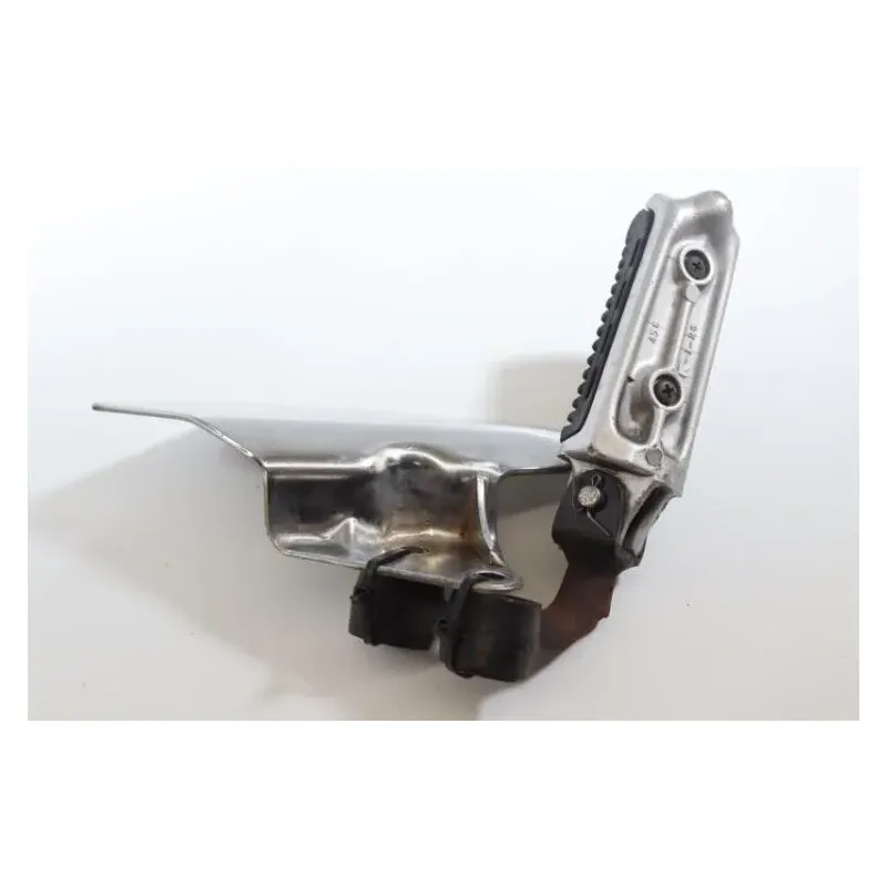 Repose pieds avant droit SUZUKI VX 800 1990 - 1997