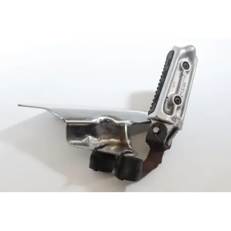 Repose pieds avant droit SUZUKI VX 800 1990 - 1997