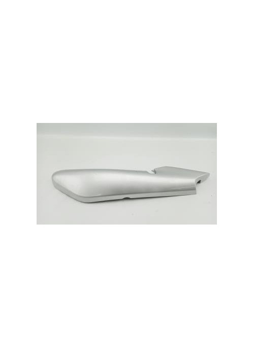 Coque arriere gauche YAMAHA 125 YBR 2005 - 2006