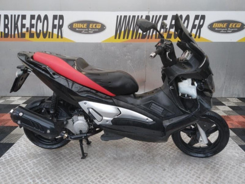 APRILIA SR MAX 125