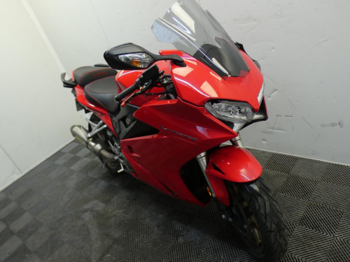 HONDA VFR 800