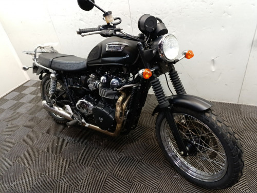 TRIUMPH SRAMBLER 900 900