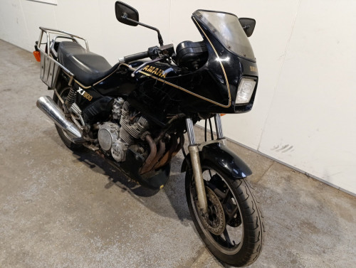 YAMAHA XJ 900