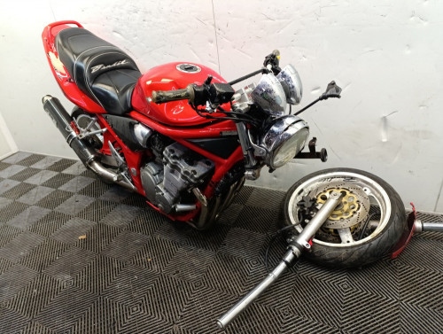 SUZUKI GSF 600 BANDIT
