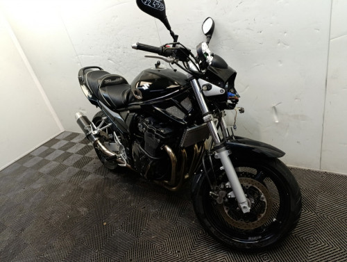 SUZUKI GSF 650 BANDIT