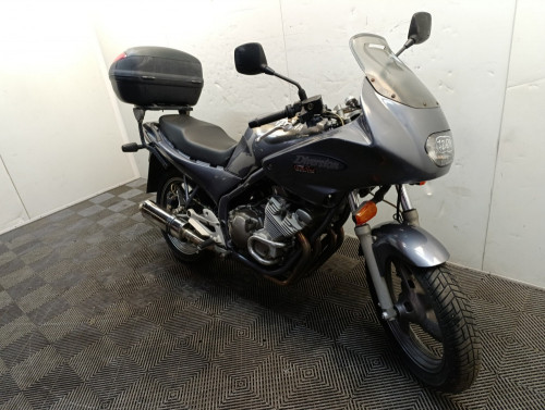 YAMAHA XJ 600 S