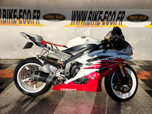 YAMAHA YZF 600 R6