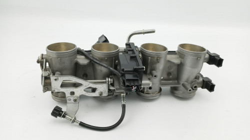 Rampe d'injection KAWASAKI Z 750 07-13