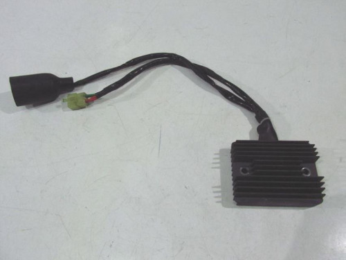 Regulateur charge batterie HONDA CB F 900 2002-2007 HORNET