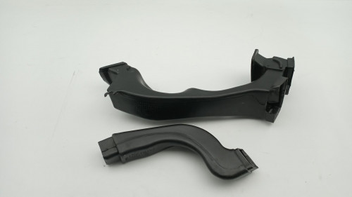 Conduit air gauche HONDA 1500 GOLDWING 1988 - 2001