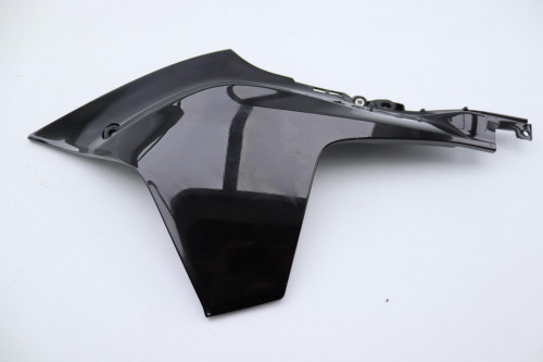 Demi flanc selle gauche YAMAHA R1 2020 - 2021