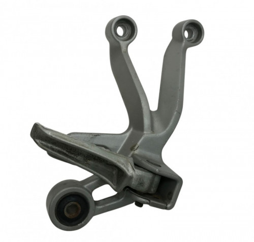 Platine et repose pieds arriere droit SUZUKI GSX-R 1000 2003-2004