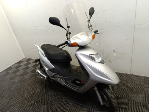 SUZUKI 125