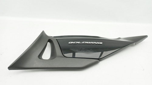 Demi flanc selle droit HONDA 1800 GOLDWING ABS 2006 - 2009