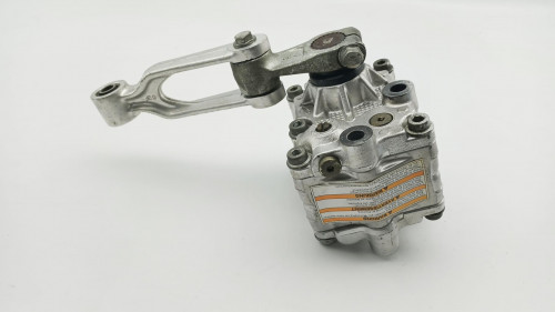 Boitier amortisseur arriere SUZUKI 1000 TL S 1997 - 2001