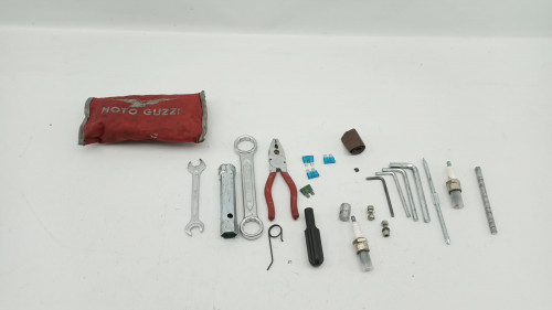Trousse outil MOTO GUZZI 1100 V11 LE MANS 2003 - 2004