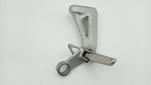 Platine arriere droite SUZUKI 650 SV N 1999 - 2002