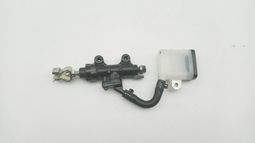 Maitre cylindre frein arriere HONDA 500 CB X 2022 - 2023