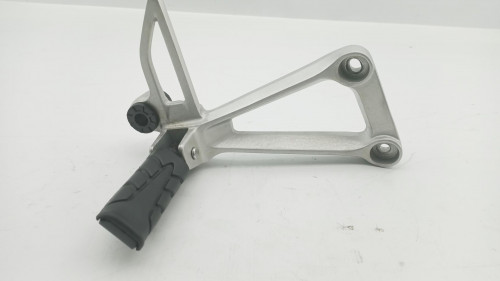 Platine arriere droite HONDA 500 CB X 2022 - 2023