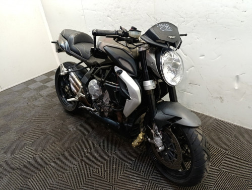 MV AGUSTA BRUTAL 675