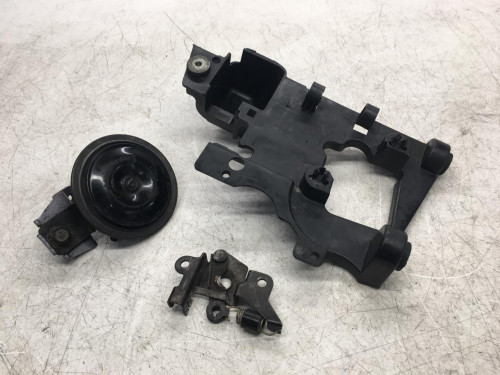 Bac a batterie HONDA NSR 125 1993-2001