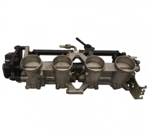 Rampe d'injection SUZUKI GSR 600 2006-2010