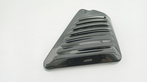 Cache lateral droit HARLEY DAVIDSON 1131 NIGHT ROD 2006 - 2007