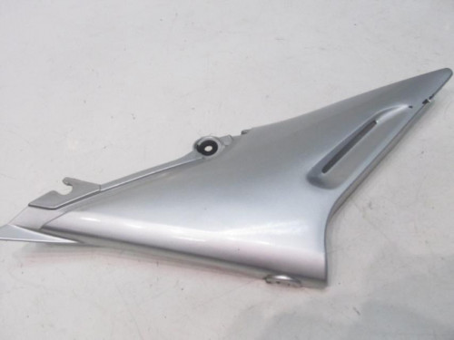 Cache carenage sous selle droit YAMAHA XJ 600 N 1999-2001