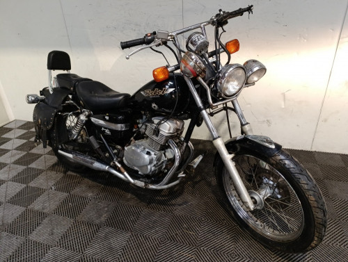 HONDA 125 CA REBEL