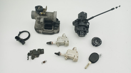 Jeu de serrure contacteur a cle code PIAGGIO 300 MP3 TOURING 2011 - 2013