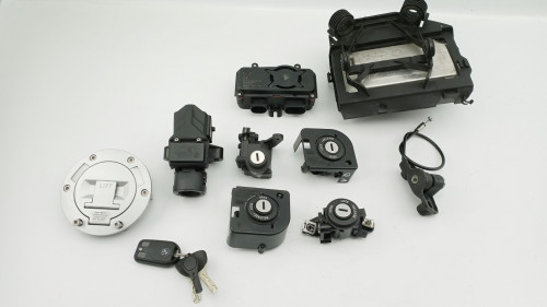Jeu de serrure contacteur a cle code BMW R 1200 RT 2010 - 2013